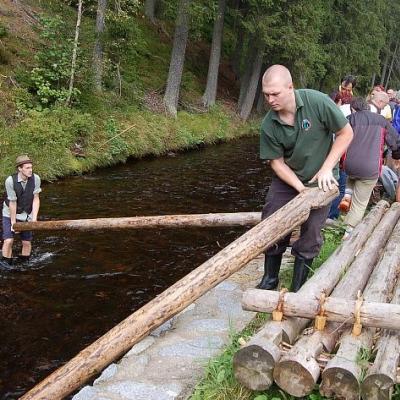 Vázání vorů a plavba po Vchynicko – Tetovském kanálu