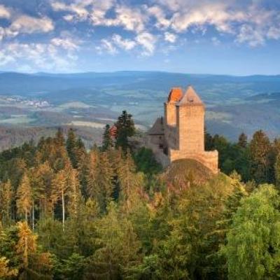 Světáci na hradě Kašperk