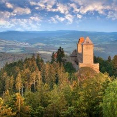 Oživené nádvoří pro děti