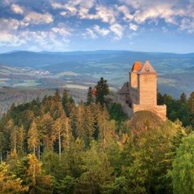 Světáci na hradě Kašperk