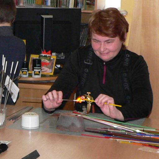 Historie sklářství na Šumavě a ruční výroba skleněných korálků