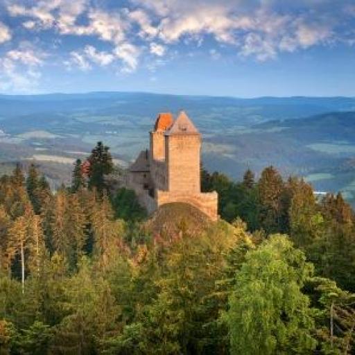 Dubnové prohlídky hradu Kašperk